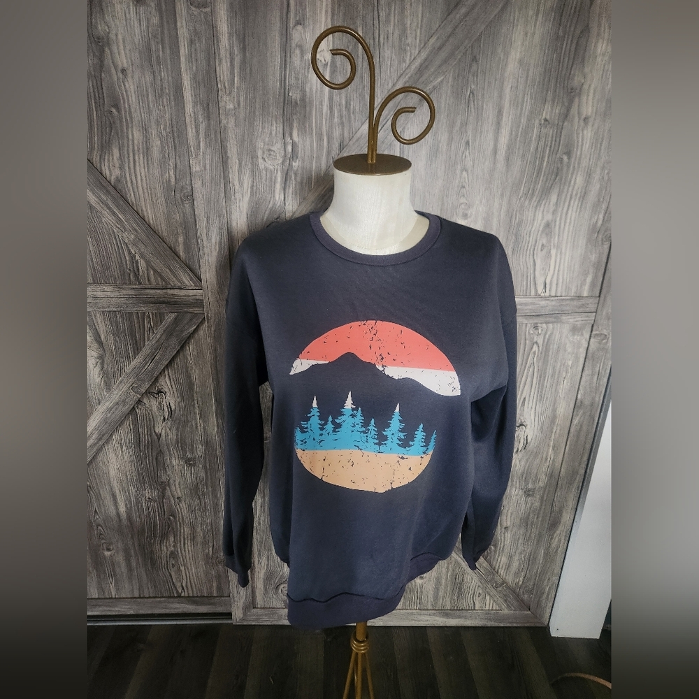Graphic Print Womans Super Soft Sweatshirt